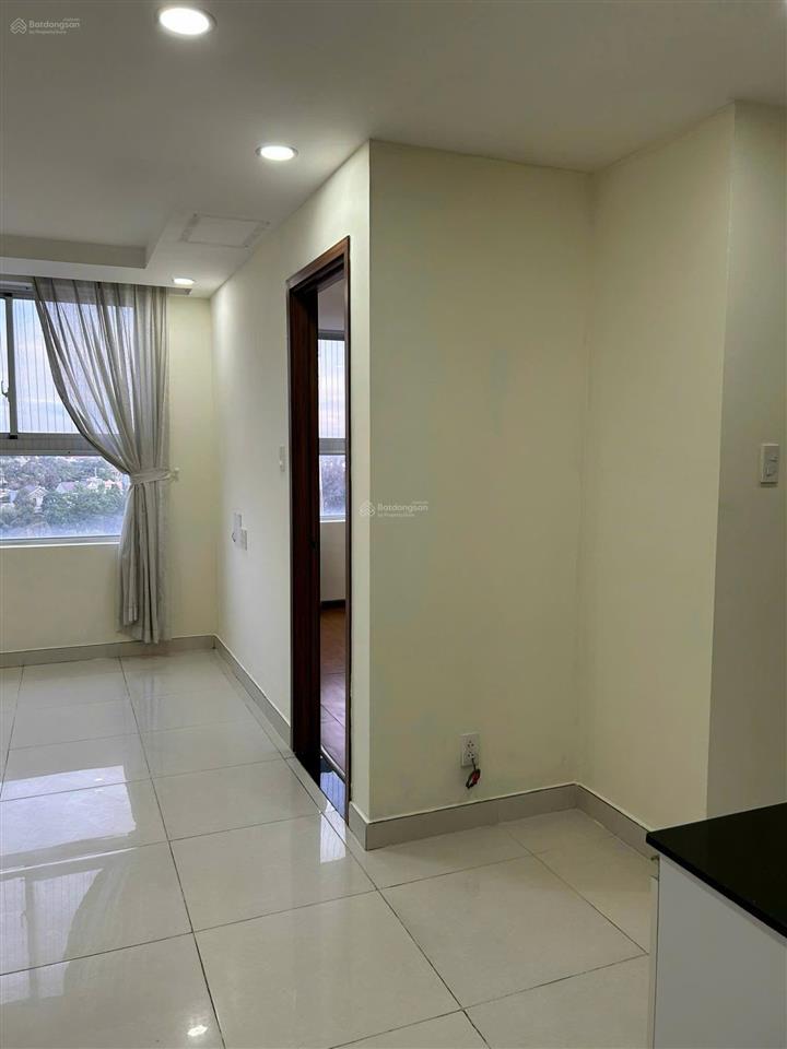 Cần bán căn hộ 57m2 2pn 2wc samsora giá 1,6 tỷ/căn, sổ hồng sẵn, công chứng ngay