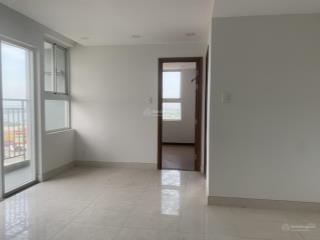 Bán gấp căn góc nhà trống, giá 1,8 tỷ ,sổ sẵn sang ngayo932o13216
