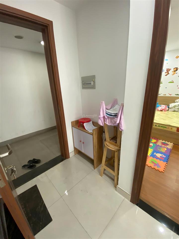 Bán nhanh căn hộ 57m2 full nt nhà mới, sổ sẵn. giá 1.650 tỷ 2pn 2wc samsora gần metro  0932 013 ***