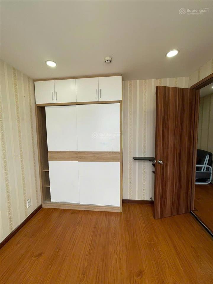 Bán căn hộ samsora 34m2 1pn1wc có logia, sổ sẵn, công chứng nhanh, cho vay