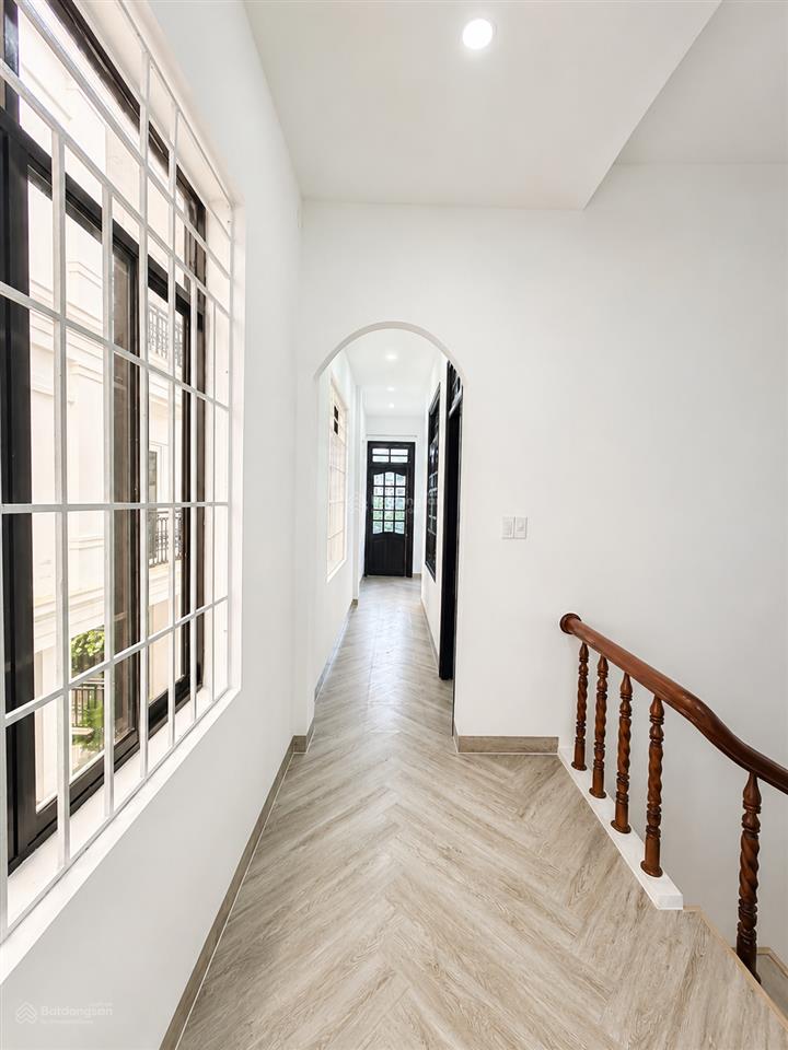 Nhà 2 mặt tiền 4 tầng đường lê đại hành, khu phố hàn tttp nha trang, giá 19,3 tỷ
