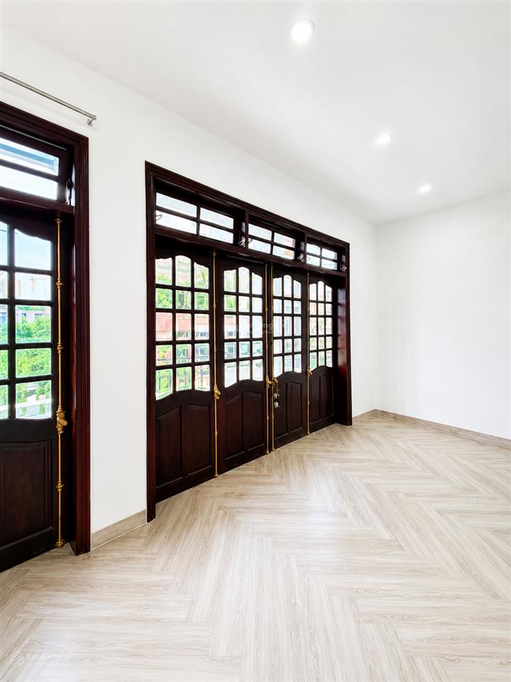 Nhà 2 mặt tiền 4 tầng đường lê đại hành, khu phố hàn tttp nha trang, giá 19,3 tỷ