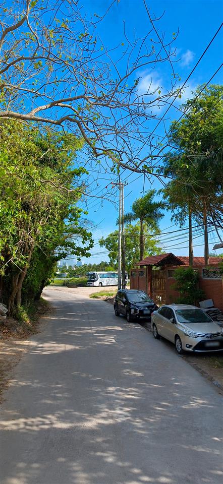 Đất mặt tiền ngô đến ngay suối khoáng nóng tháp bà tp nha trang. 988.9m2 giá 8 tỷ