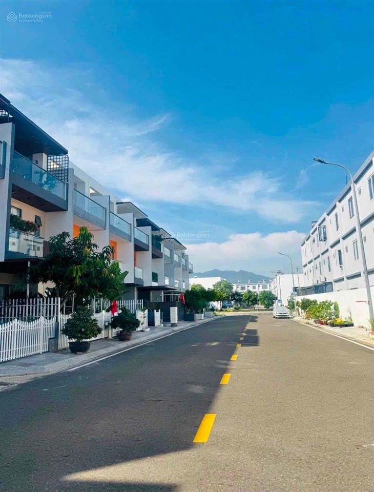 Chỉ 5.9 tỷ đã có một căn nhà thô trong gói 8 khu đô thị mỹ gia (kvg the capella). nha trang