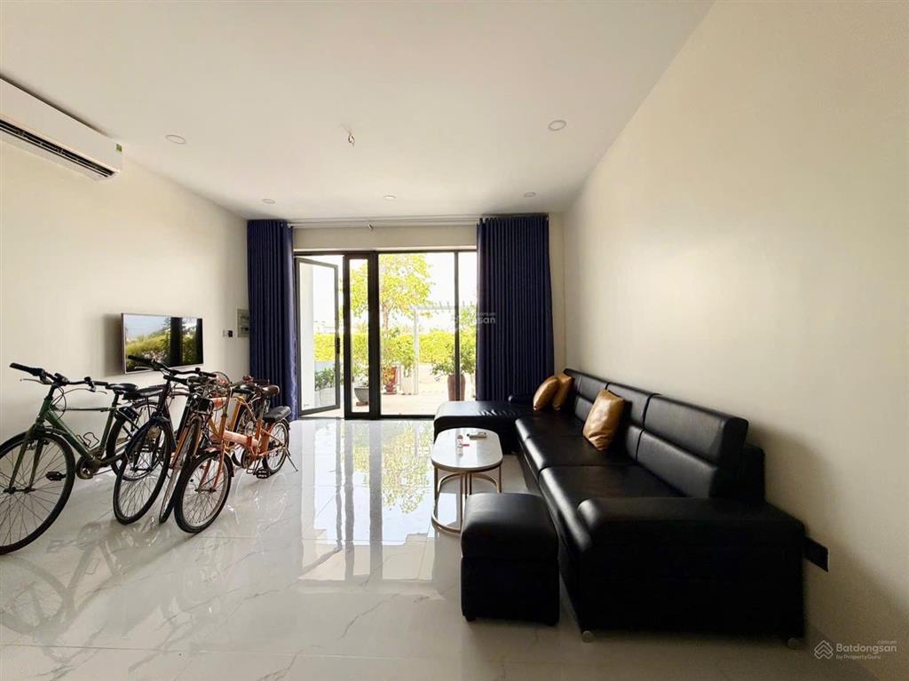 Nhà 3 tầng mỹ gia gói 8 the capella  nha trang , đường 18m chỉ 7.2 tỷ full nội thất
