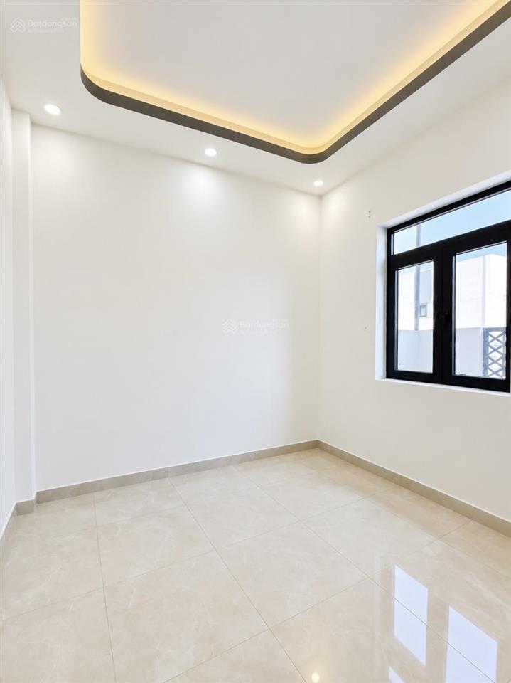 Bán nhà 2 tầng trung tâm thị trấn diên khánh. đường oto. giá 1.5 tỷ