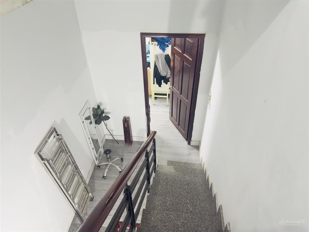 Bán nhà sau căn mt trần bá giao, p5, dt 5x11m, trệt, 2 lầu, st