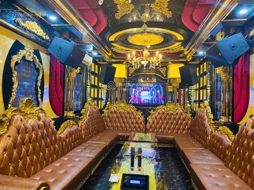 Bán tòa nhà karaoke 7 tầng nguyễn duy trinh quận 2. 382m² đang kinh doanh tốt. 78 tỷ cả giấy phép