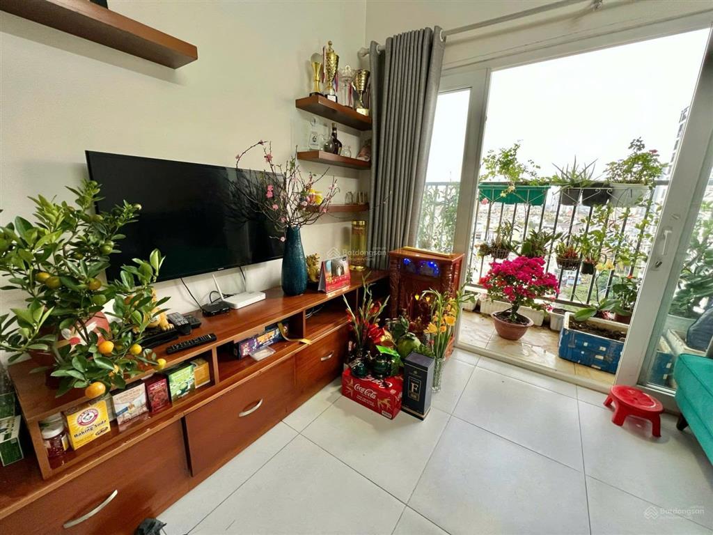 Bán căn hộ block a chung cư bộ công an, 72 m2 2pn tầng cao view đẹp chính chủ 5.2 tỷ