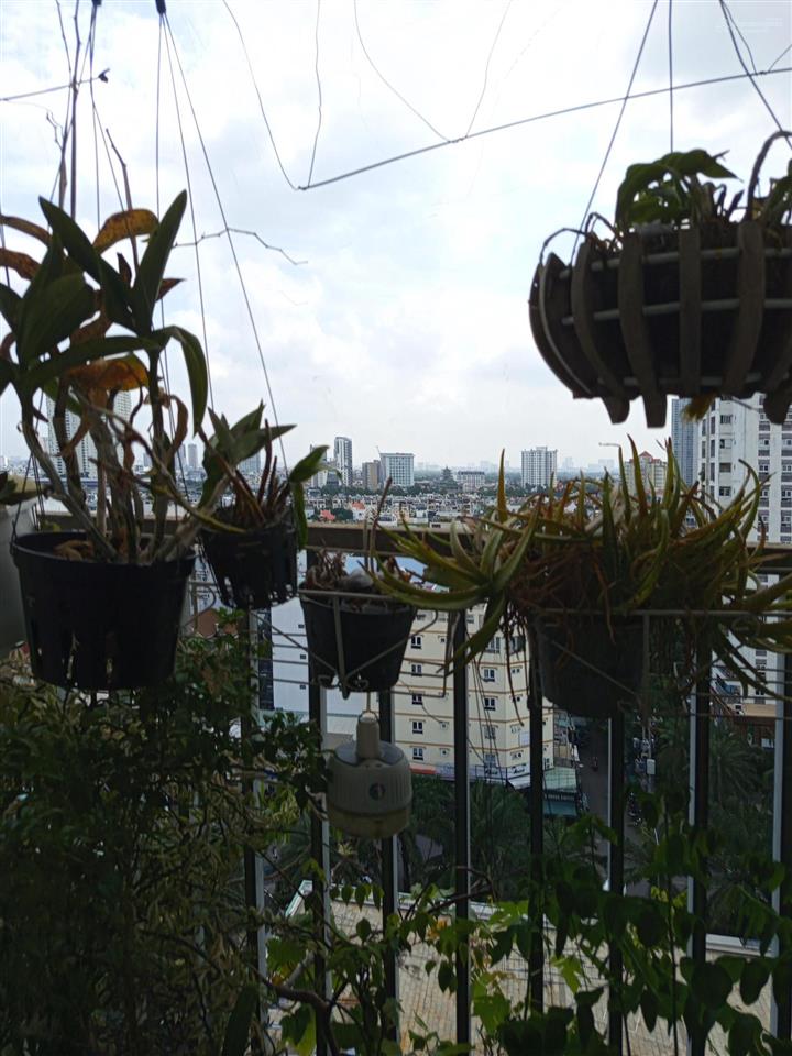 Bán căn hộ block a chung cư bộ công an, 72 m2 2pn tầng cao view đẹp chính chủ 5.2 tỷ