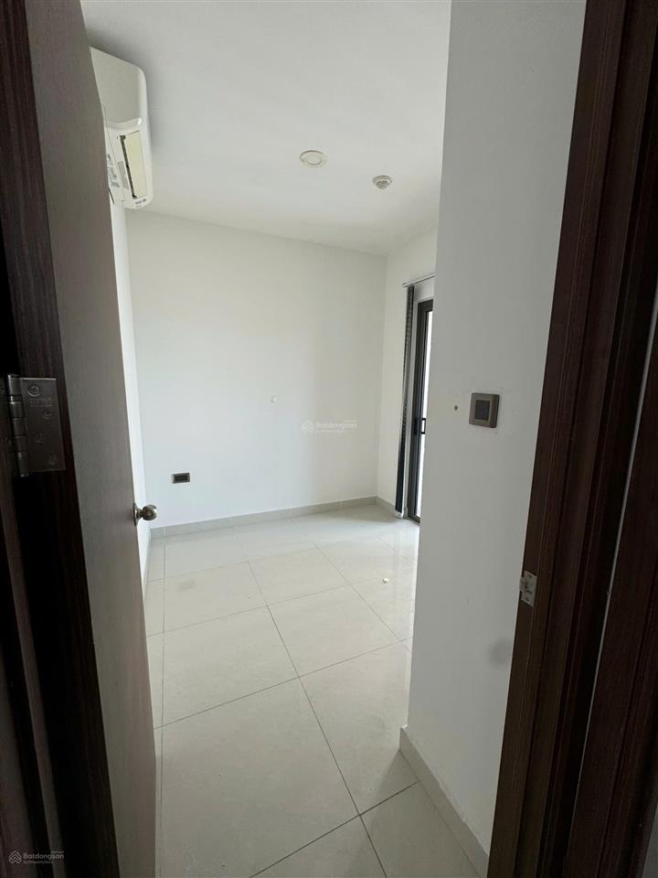 Hàng hiếm! cần bán officetel saigon royal 2 phòng ngủ 1wc, 58m2, giá 6.3 tỷ