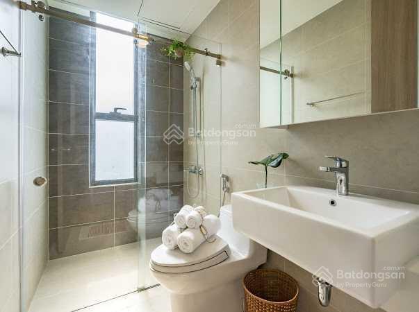 Tin thật 100%, cần bán căn 2 phòng ngủ icon 56, 76 m2, lầu cao, sổ hồng, 7.7 tỷ