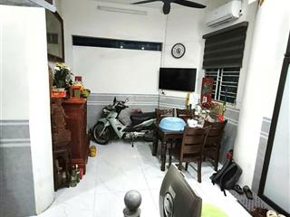 Nhà đội cấn, ba đình 30m2x5t lô góc, sát phố 40m, sổ đỏ giá 5,8tỷ(ảnh thật)