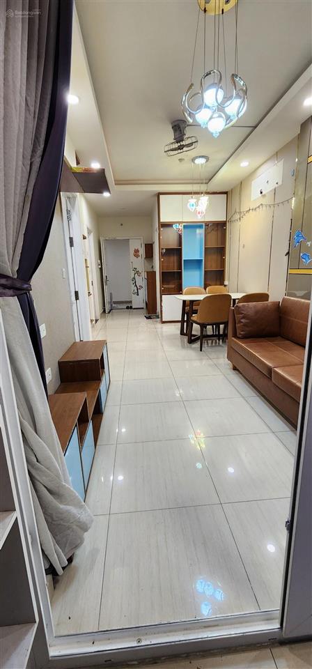 Hạ giá 110tr bán căn hộ 69m2 view hồ bơi, 2pn, 2wc full nội thất cao cấp  cc moonlight boulevard