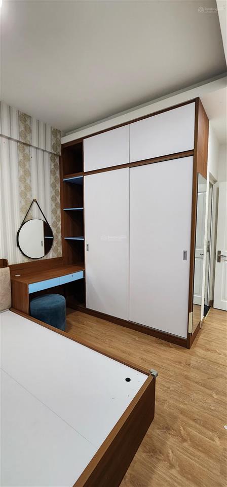 Hạ giá 110tr bán căn hộ 69m2 view hồ bơi, 2pn, 2wc full nội thất cao cấp  cc moonlight boulevard