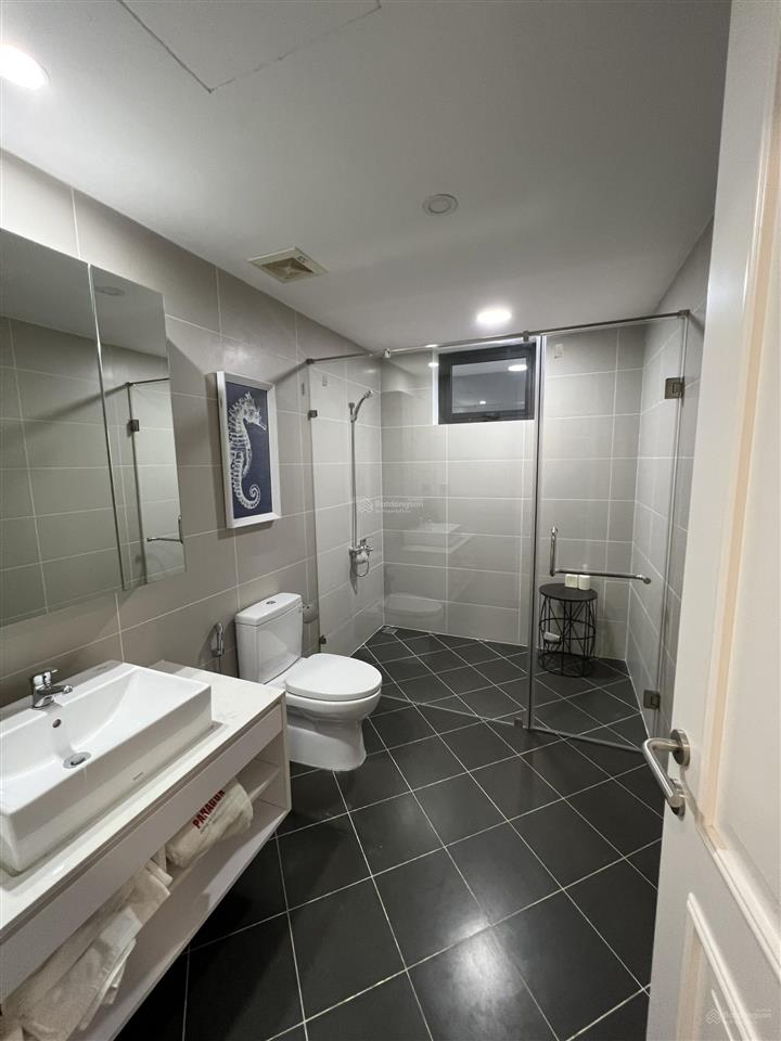 Bán gấp căn hộ 3pn 138m2 giá 11 tỷ