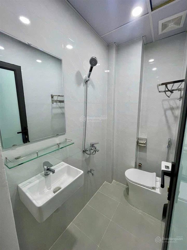Cc cho thuê phòng giường tầng, cách ngã tư giảng võ  láng hạ 100m, thang máy, full nt, chỉ 5tr/th