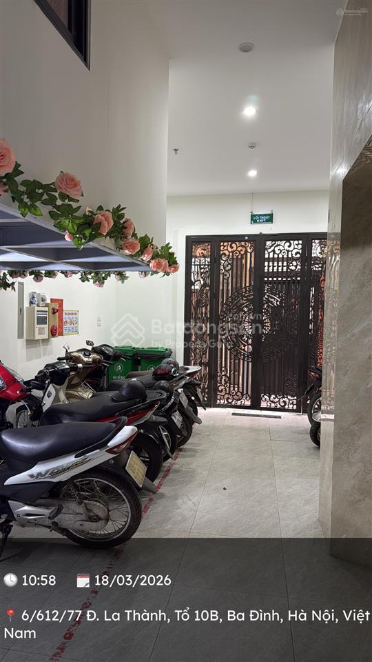Cho thuê phòng ở ngay tại ngõ 612 đê la thành, có thang máy, 18m, đủ đồ, gác xép 2 giường, 4.9tr/th