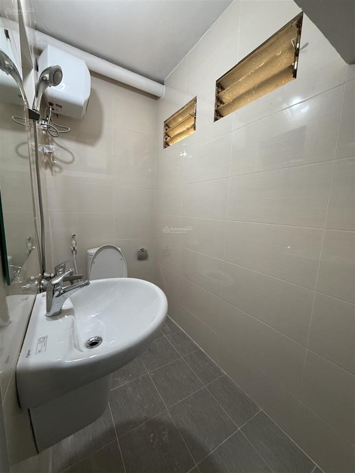 Cc cho thuê phòng 7.5tr/th, phù hợp làm lớp học hoặc gia đình 45 người ở tại chùa bộc, gần bể bơi.