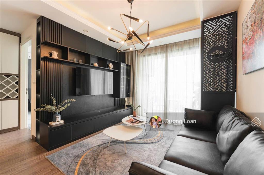 Cho thuê gấp cc watermark, 17 triệu, 98m2, 2pn, 2wc, cầu giấy, hà nội.  em loan 0372 004 ***
