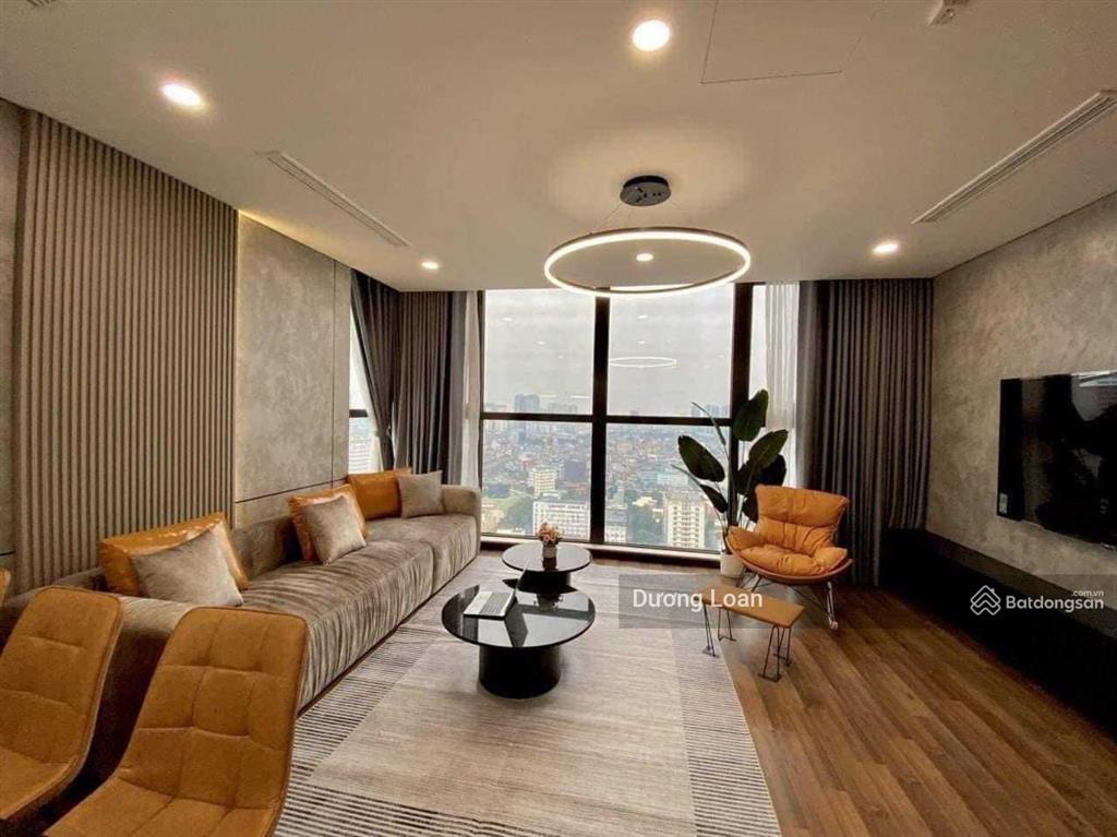 Cho thuê căn hộ 2 ngủ tại 93 láng hạ  tòa vip khu vực láng hạ có đồ.  0372 004 ***