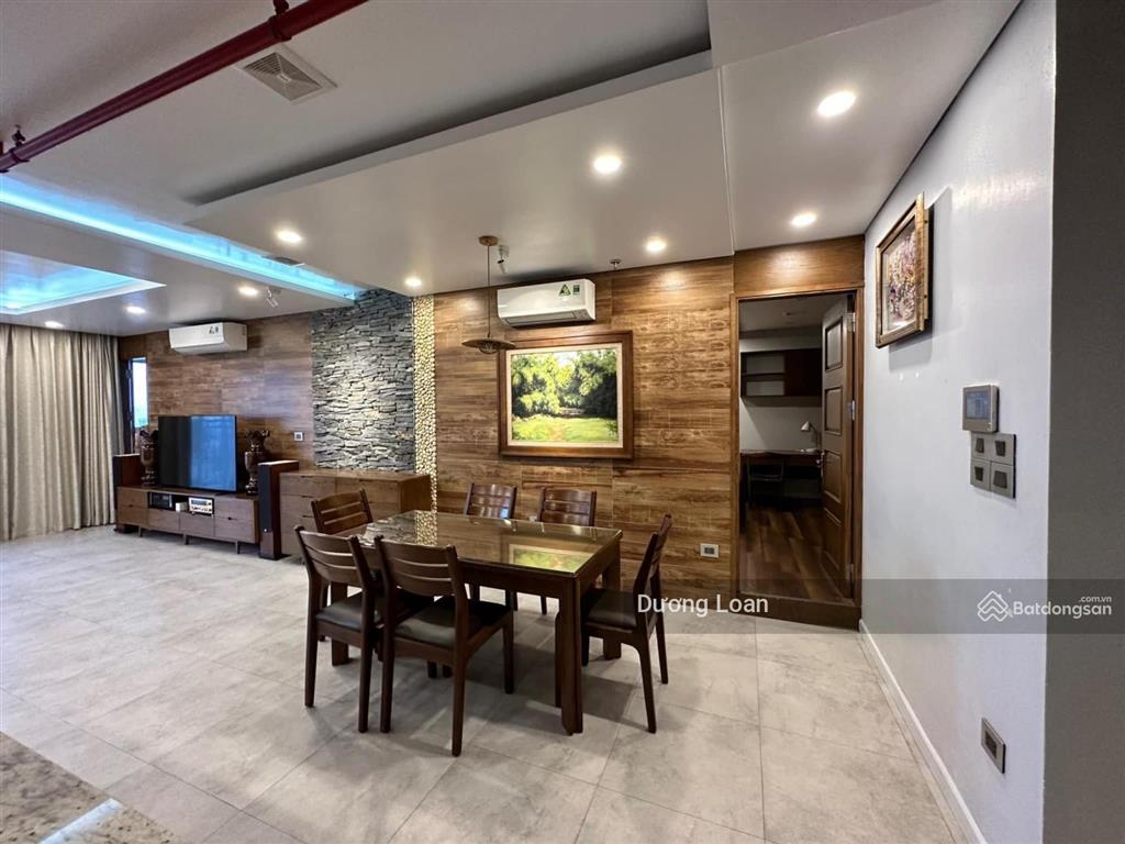 Cho thuê căn hộ 3pn 93 láng hạ  tòa vip khu vực láng hạ.  0372 004 ***