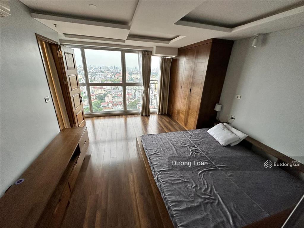 Cho thuê căn hộ 3pn 93 láng hạ  tòa vip khu vực láng hạ.  0372 004 ***