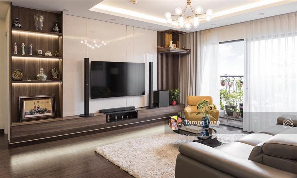 Em loan 0372 004 *** cho thuê căn hộ 2pn tại tòa hong kong tower  243a đê la thành, 94m2