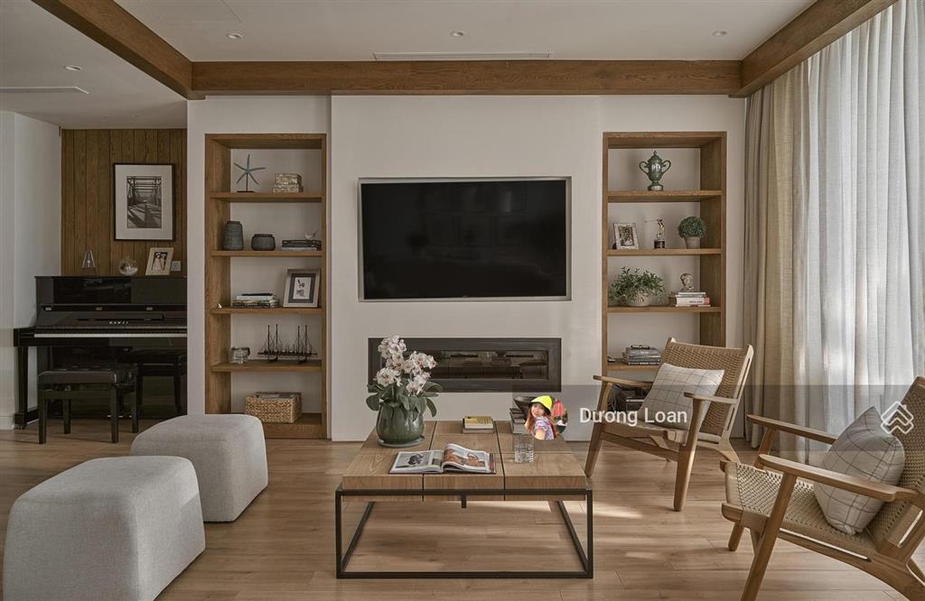 Bán gấp căn góc 3 ngủ 137m2, view hồ thành công sẵn sổ đỏ full nội thất giá tốt