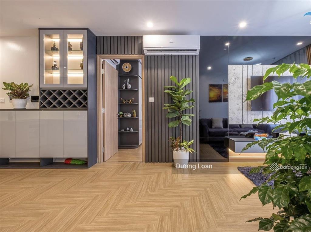 Chính chủ bán căn hộ chung cư platinum residences  6 nguyễn công hoan, 108m2.  0372 004 ***