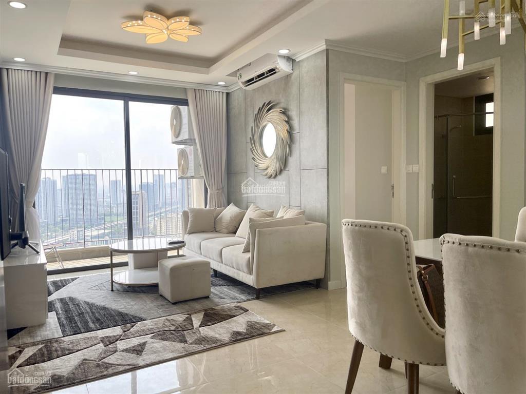 Chính chủ cần bán căn hộ 2pn đông nam tại vinhomes nguyễn chí thanh, 86m2, 2pn, tầng cao.
