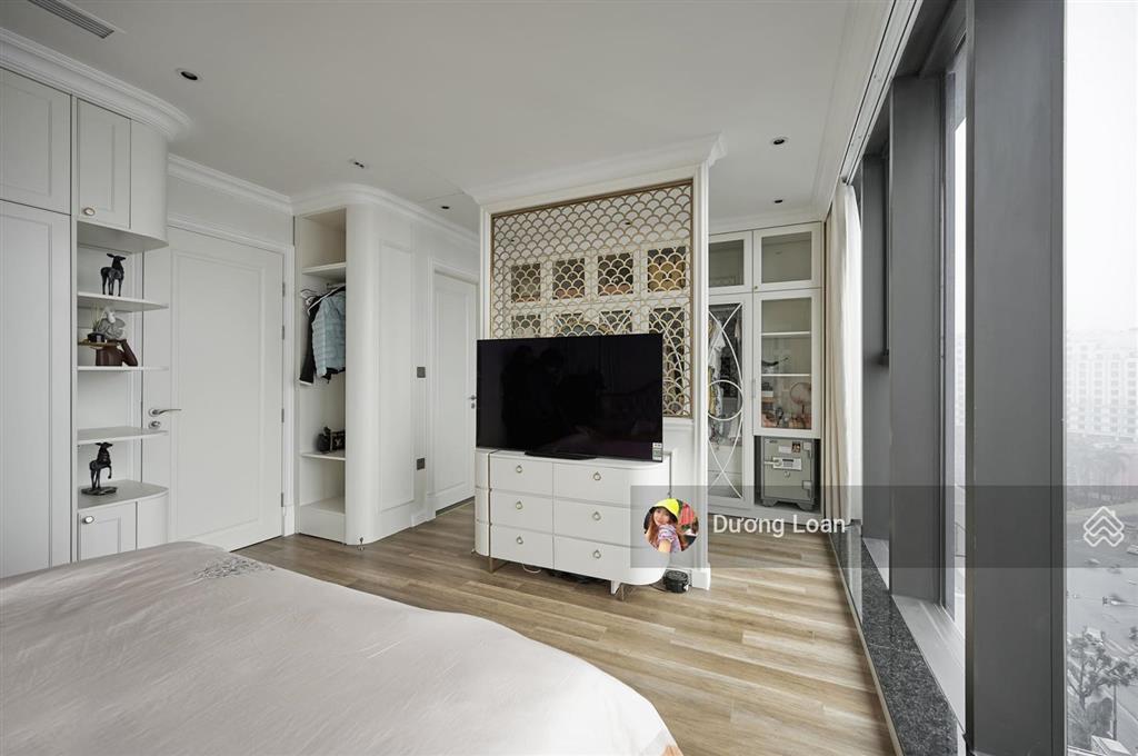 Cần bán căn hộ cao cấp tại chung cư green diamond, 93 láng hạ, 140m2, 3pn, ban công đông nam