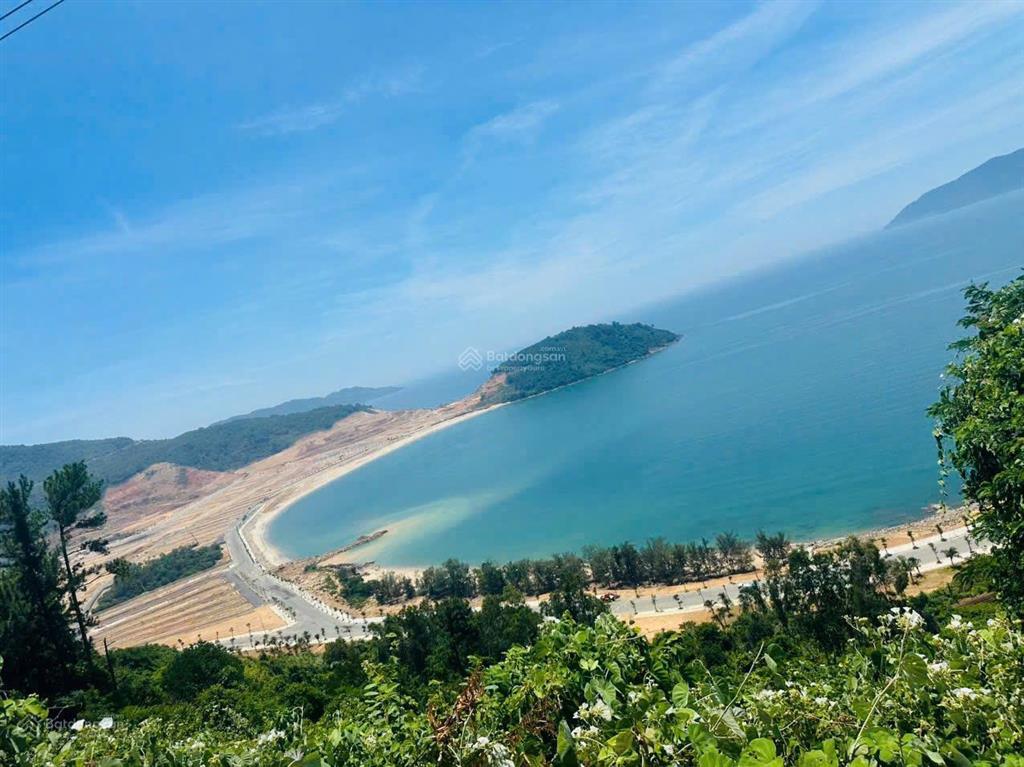 Sở hữu nhà phố 63m2 chỉ 5,590 tỷ đồng tại bạch vân vinhomes hải vân bay.  0986 006 ***