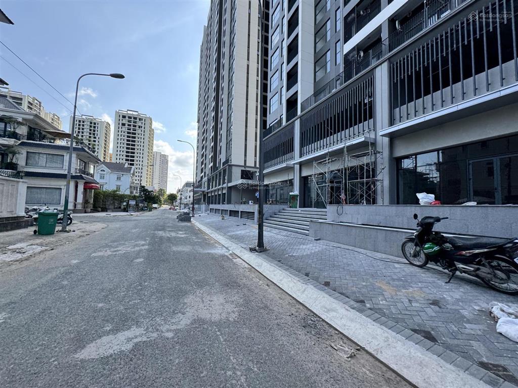 Cho thuê shophouse victoria village  vị trí đẹp. giá thuê 15 triệu/tháng