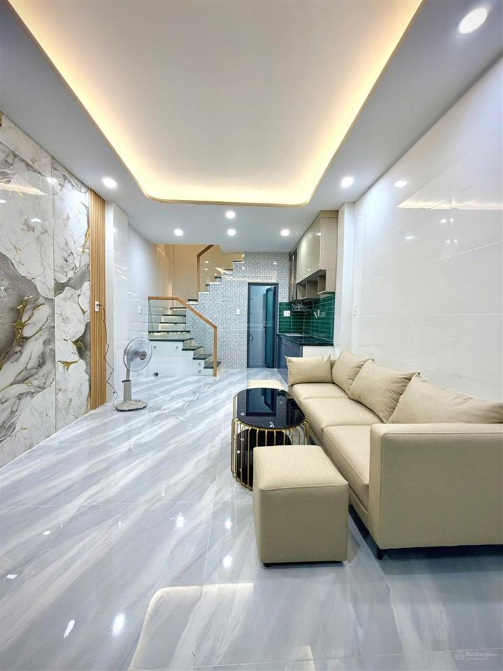 Bán nhà mới, vào ở ngay, hiện đại 1 trệt 2 lầu lạc long quân quận 11.