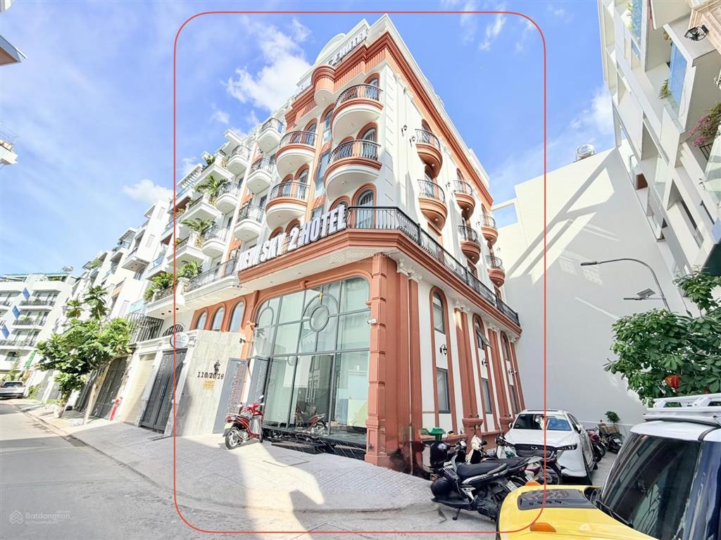 Bán khách sạn siêu đẹp lê đức thọ gò vấp này là an nhơn. hiện đại kinh doanh tốt.