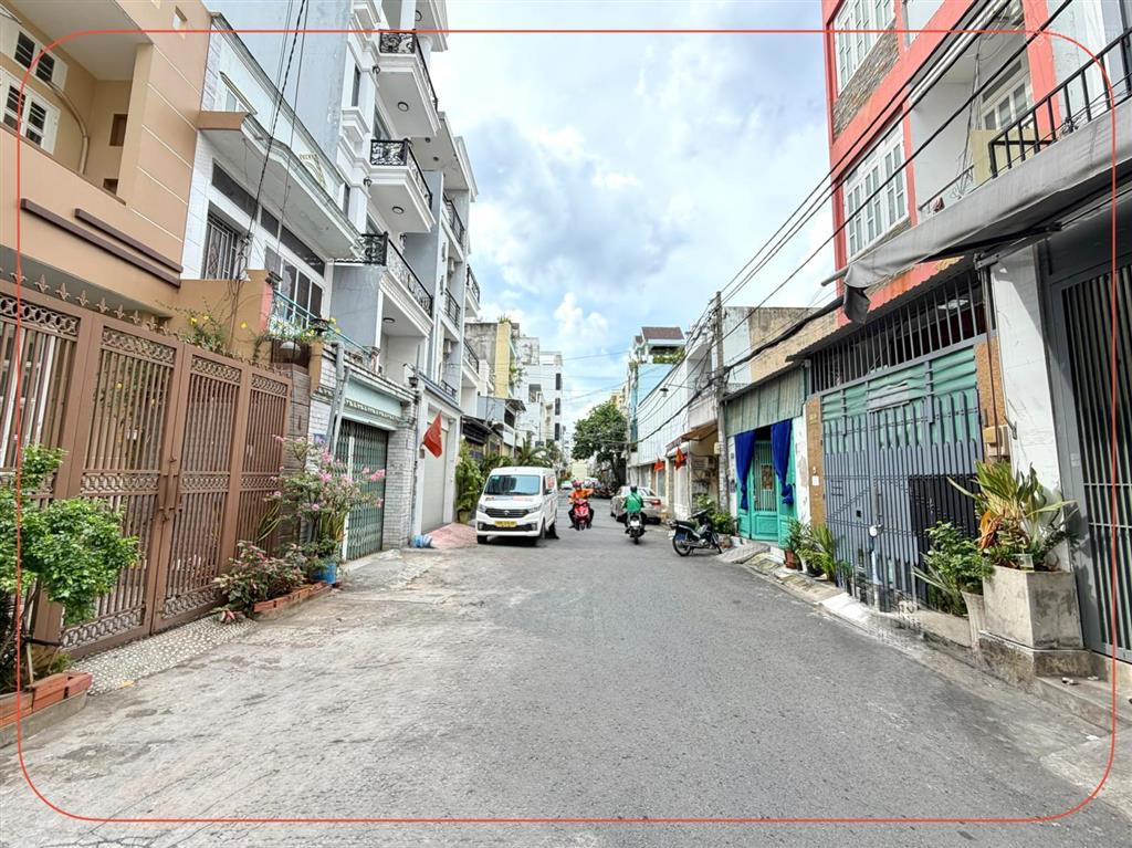Bán tòa nhà văn phòng lê văn quới bình trị đông bình tân. diện tích 141,7m2.  0909 966 ***