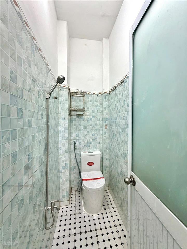 Bán nhà mới vào ở ngay 76/2a đường 26/3 bình tân. nhà 1 trệt 1 lầu khu dân trí cao.
