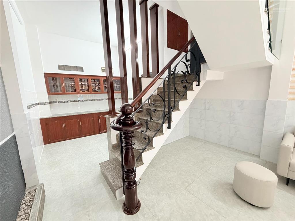 Bán nhà mới vào ở ngay đường 14a  lê văn quới  quận bình tân 4pn thoáng. giá chỉ nhỉnh 5 tỷ