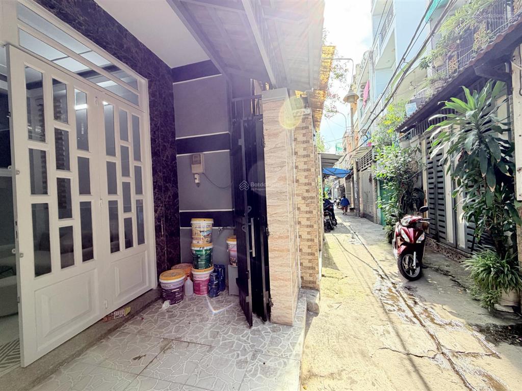 Bán nhà mới vào ở ngay đường 14a  lê văn quới  quận bình tân 4pn thoáng. giá chỉ nhỉnh 5 tỷ