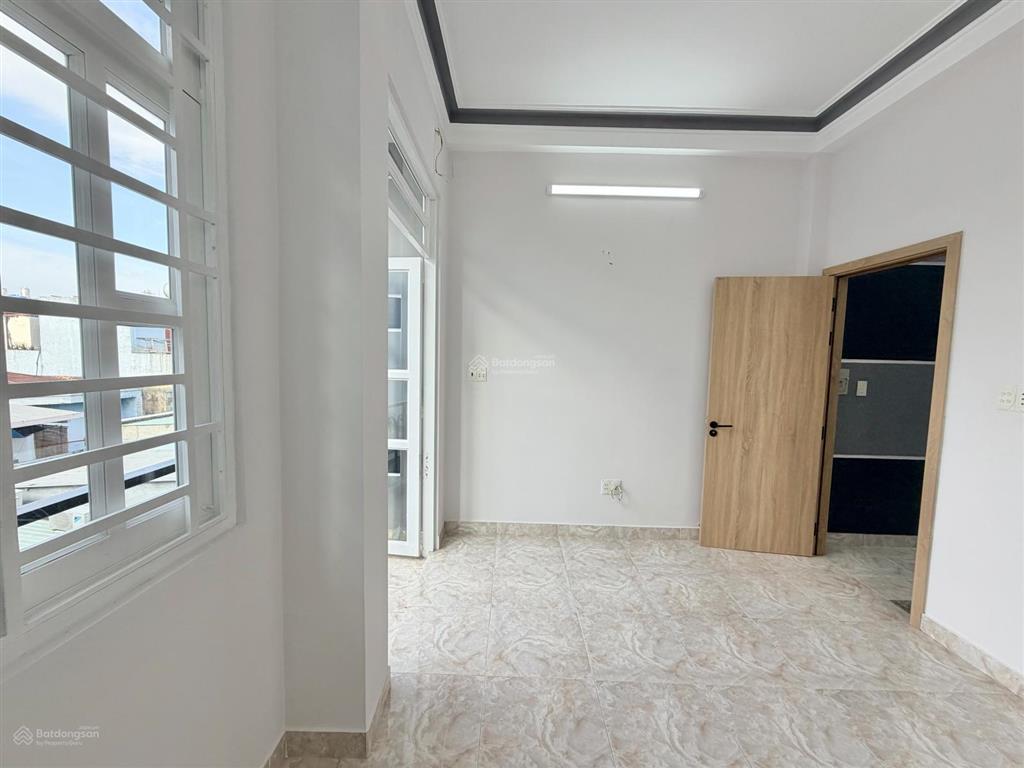 Chính chủ bán nhà mới ở ngay 14a lê thúc hoạch tân phú. 44x5 tầng.  0909 966 ***