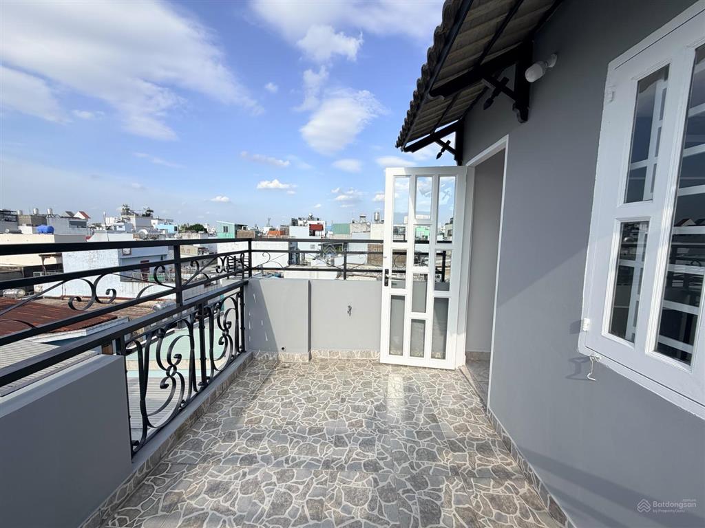 Chính chủ bán nhà mới ở ngay 14a lê thúc hoạch tân phú. 44x5 tầng.  0909 966 ***