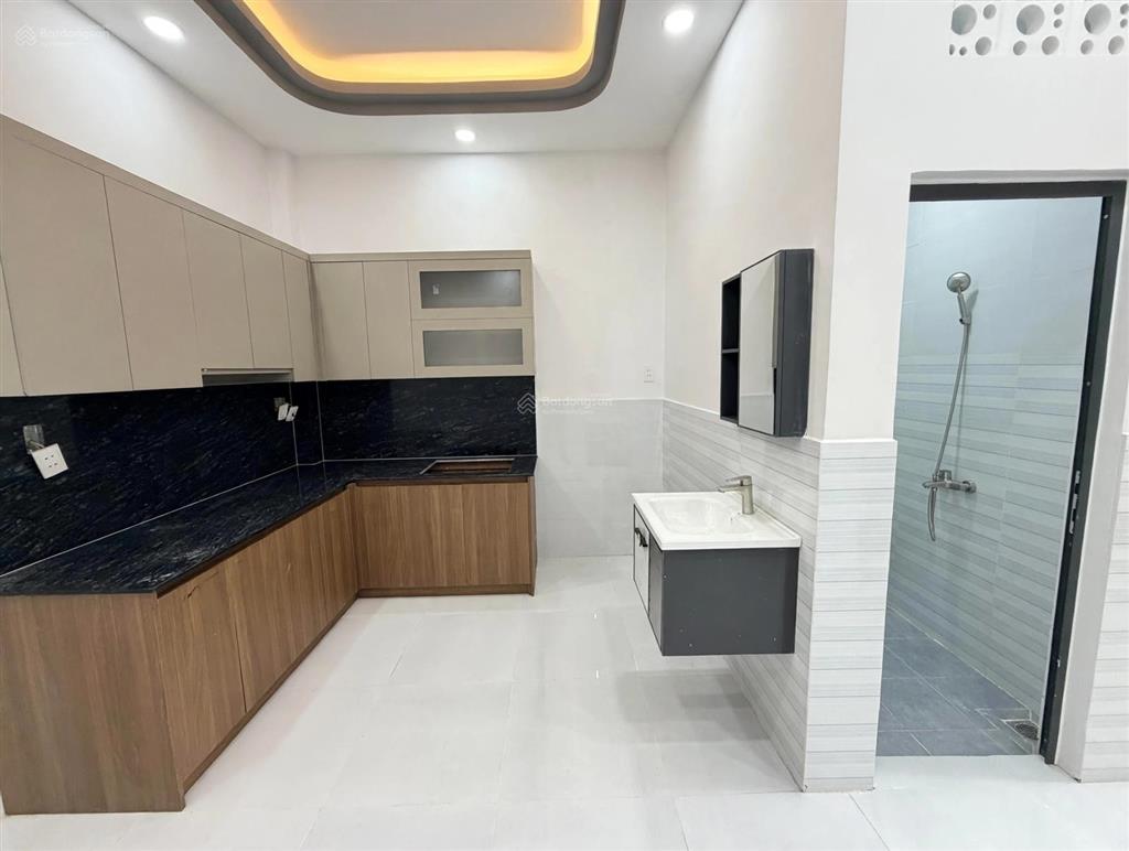 Bán nhà mới hiện đại thông thoáng 3 tầng bờ bao tân thắng tân phú (tân sơn nhì)