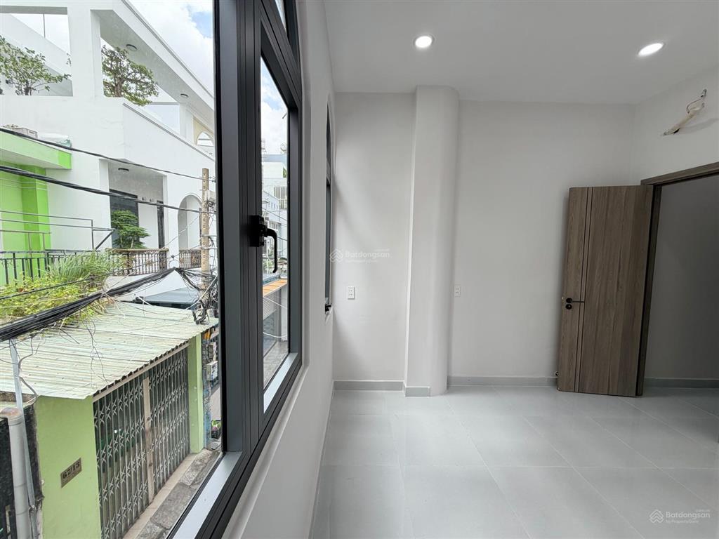 Bán nhà mới hiện đại thông thoáng 3 tầng bờ bao tân thắng tân phú (tân sơn nhì)