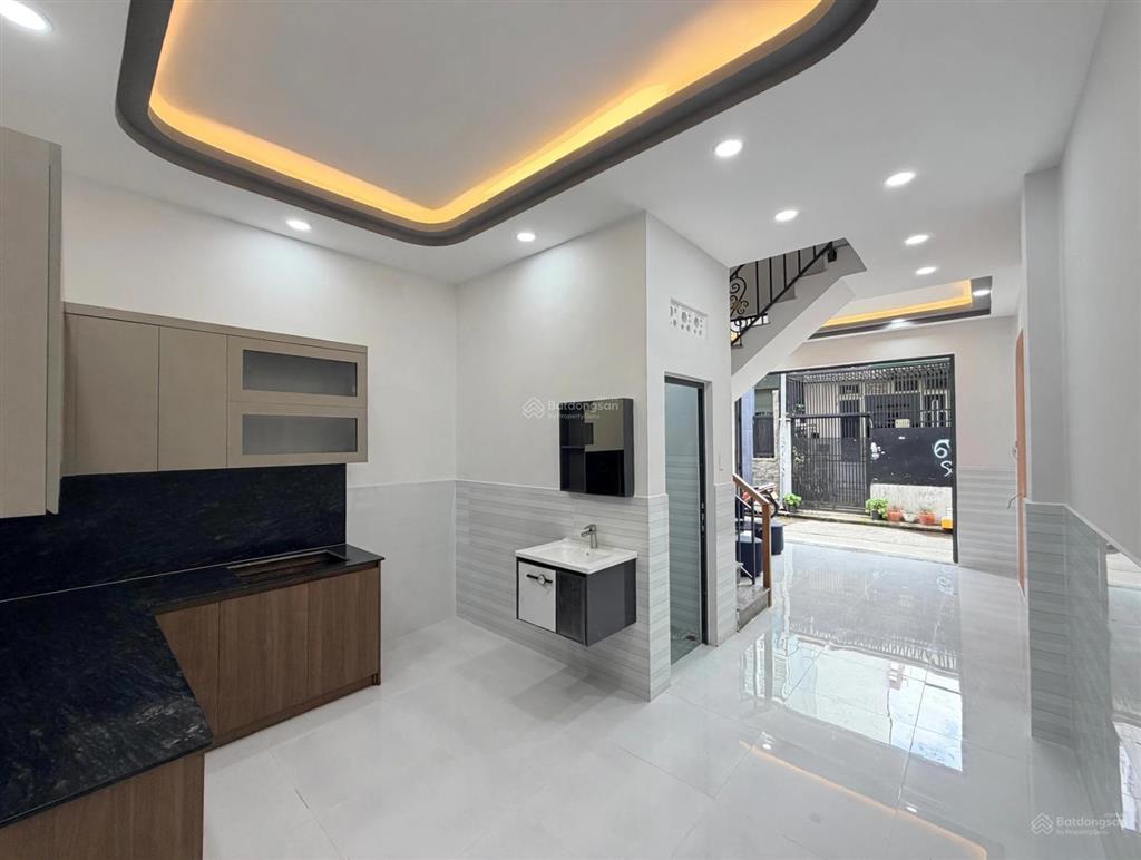 Bán nhà mới hiện đại thông thoáng 3 tầng bờ bao tân thắng tân phú (tân sơn nhì)