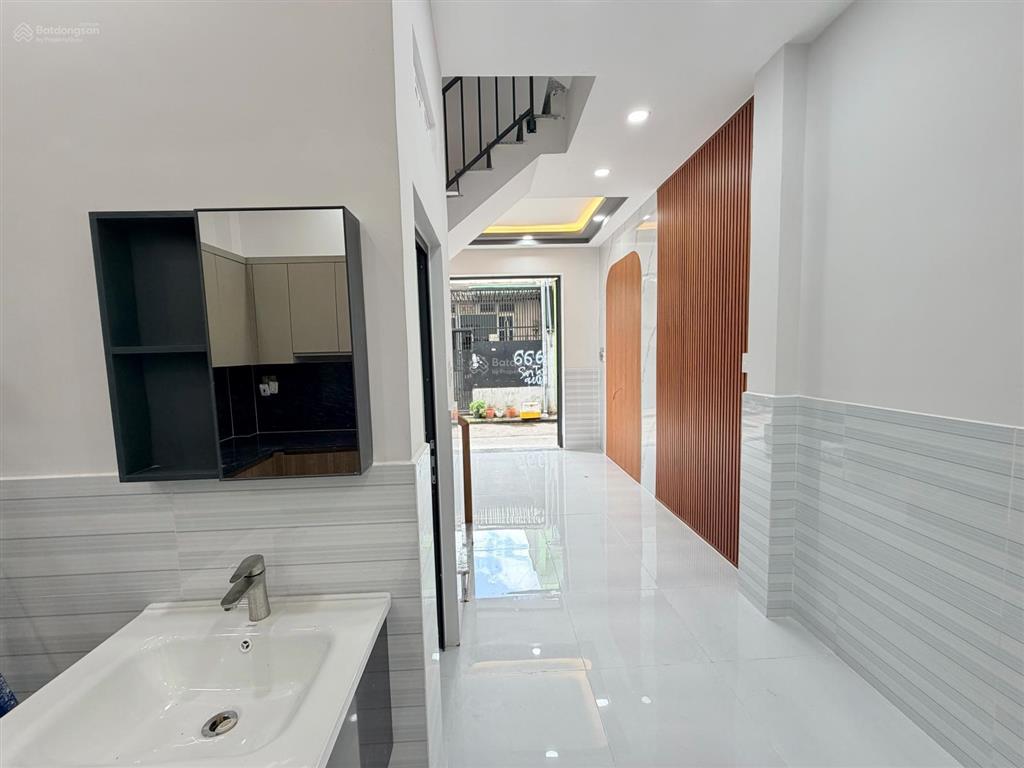 Bán nhà mới hiện đại thông thoáng 3 tầng bờ bao tân thắng tân phú (tân sơn nhì)