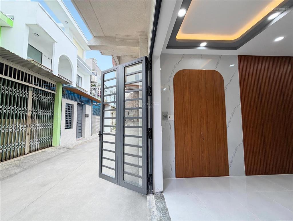 Bán nhà mới hiện đại thông thoáng 3 tầng bờ bao tân thắng tân phú (tân sơn nhì)