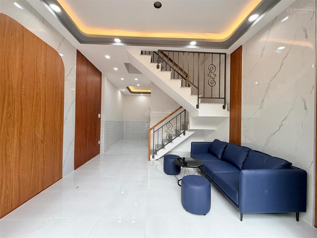 Bán nhà mới hiện đại thông thoáng 3 tầng bờ bao tân thắng tân phú (tân sơn nhì)