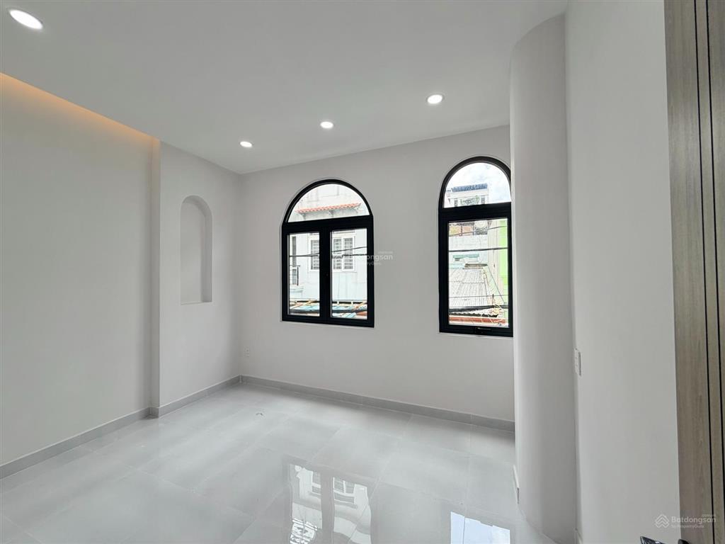 Bán nhà mới hiện đại thông thoáng 3 tầng bờ bao tân thắng tân phú (tân sơn nhì)