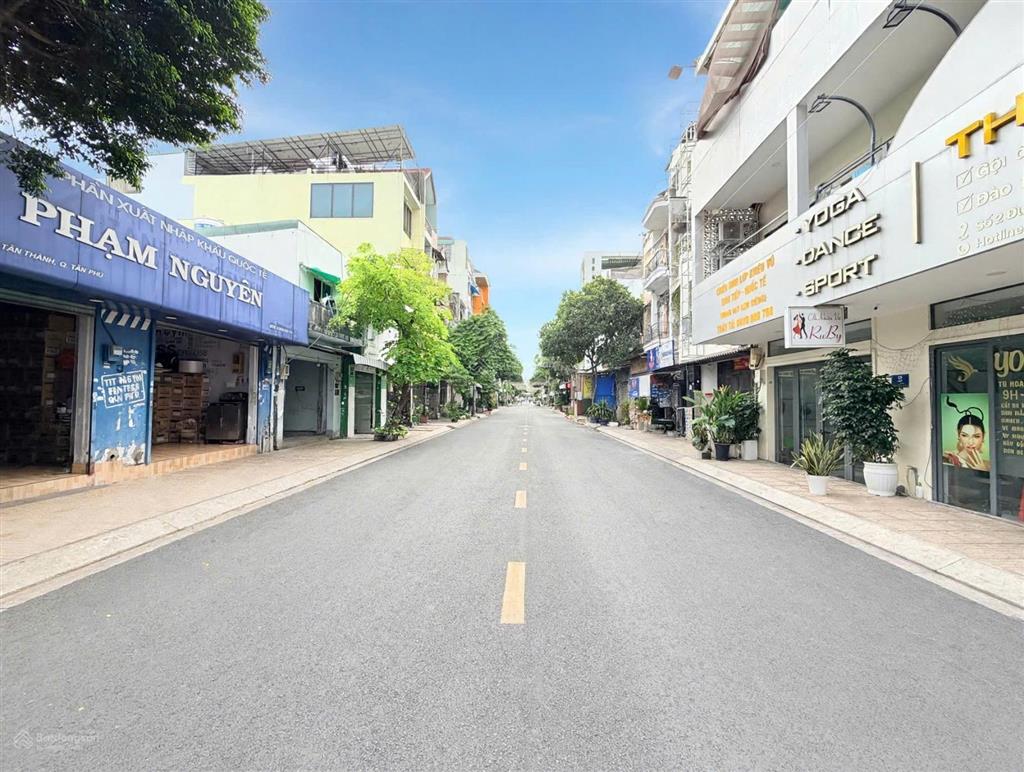 Bán nhà phố thành công tân thành tân phú, mặt tiền lớn nở hậu kinh doanh tốt.  0909 966 ***